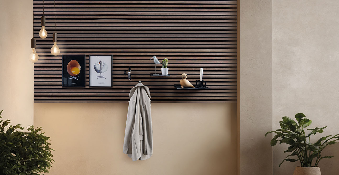 Entre-walnut-med-Accessory-low-res Accessory – Billedeophæng